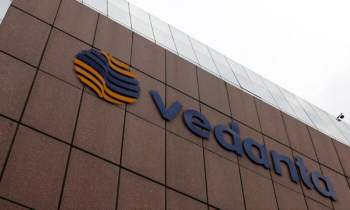 Vedanta, Foxconn to Invest $19.5 Billion in India’s Gujarat for Chip, Display Project