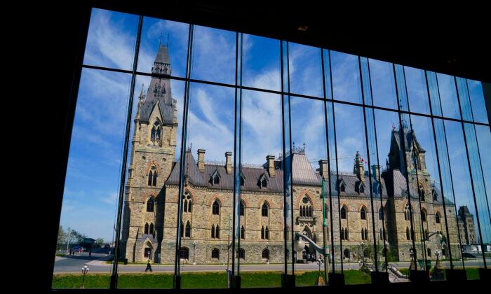 Federal Employees Say Fear of Reprisal Their Top Concern With Reporting Wrongdoing: Report