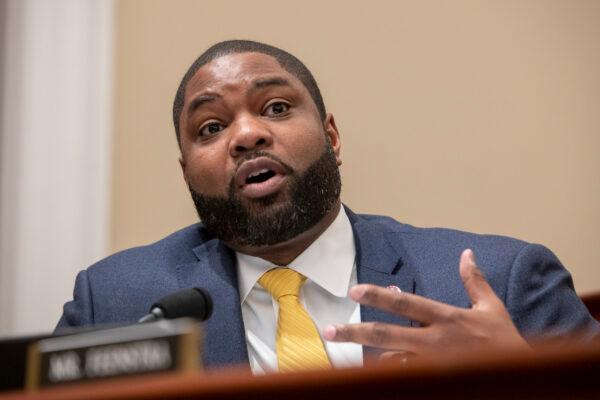  Rep. Byron Donalds (R-Fla.) questions Office of Management and Budget Director Shalanda Young during a House Committee in Washington on March 29, 2022. (Rod Lamkey - Pool/Getty Images)