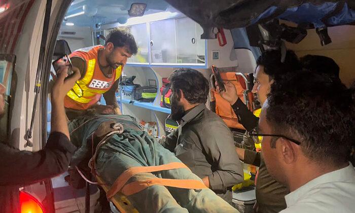 Death Toll From Overnight Bombing in Pakistan Rises to 8
