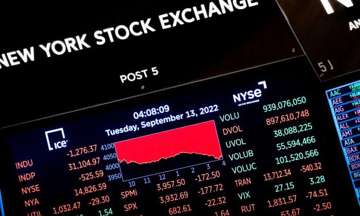 World Shares Fall, Tracking Wall Street Dismay Over Price Data