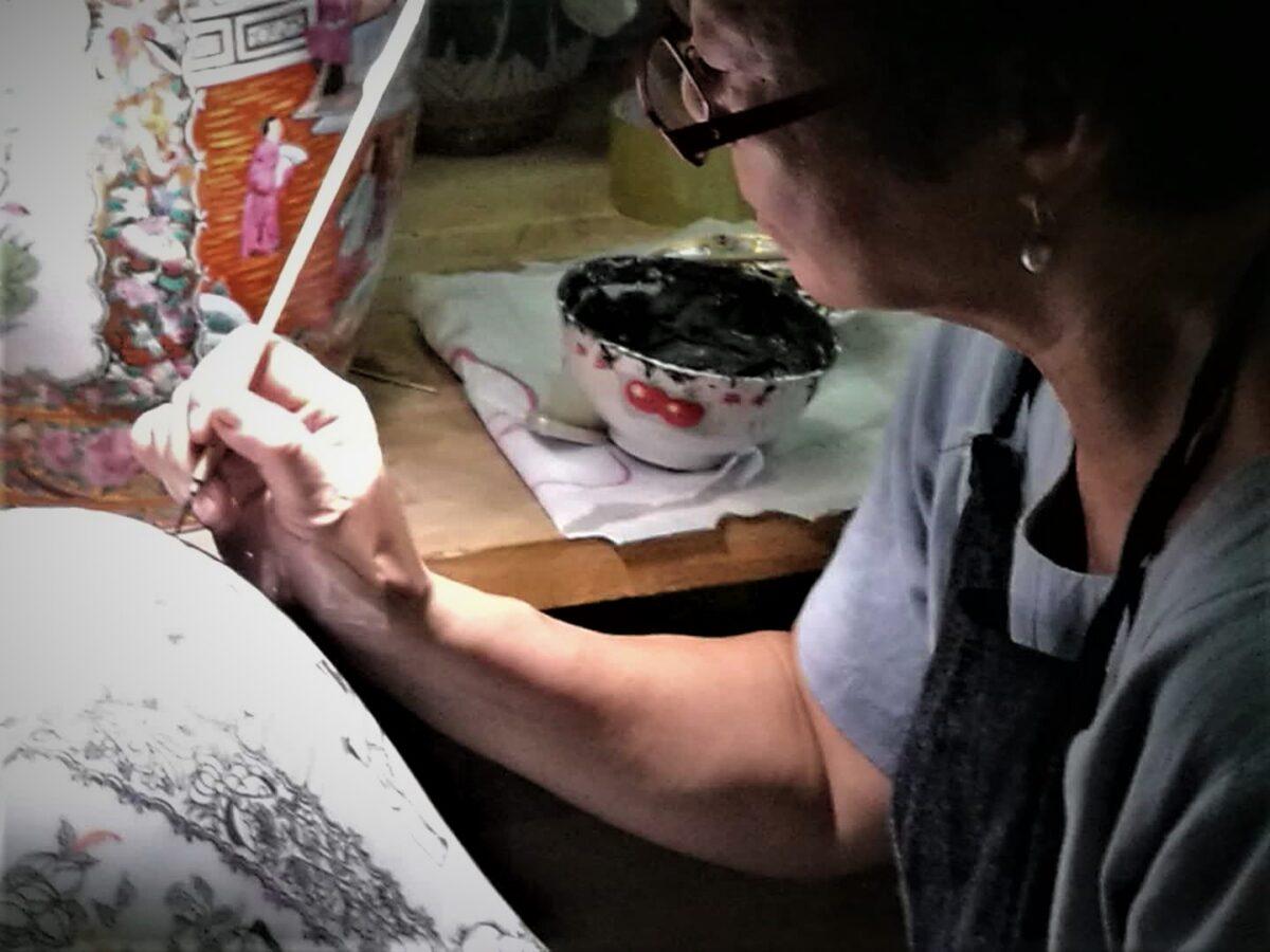 Betty fell in love with the colorful art of porcelain painting, and learnt from the famous Macao's Canton master Lei Iat-po. (Courtesy of Betty)