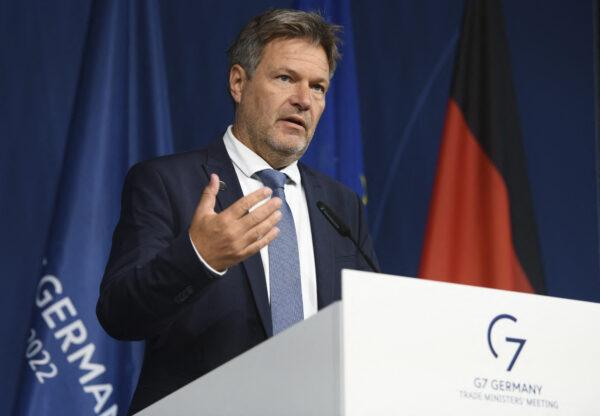 German Economy Minister Robert Habeck addresses the media following a G7 Trade Ministers meeting at Neuhardenberg Castle, Germany, on Sept. 15, 2022. (Annegret Hilse/Reuters)