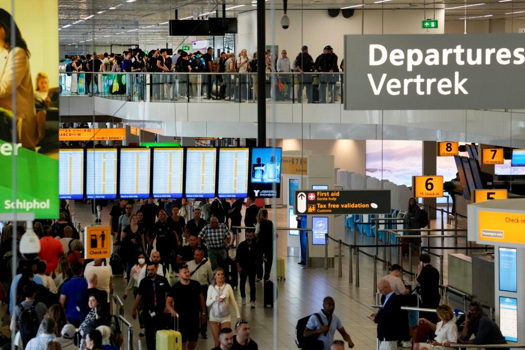 Schiphol Airport Chief Quits After Summer of Travel Chaos