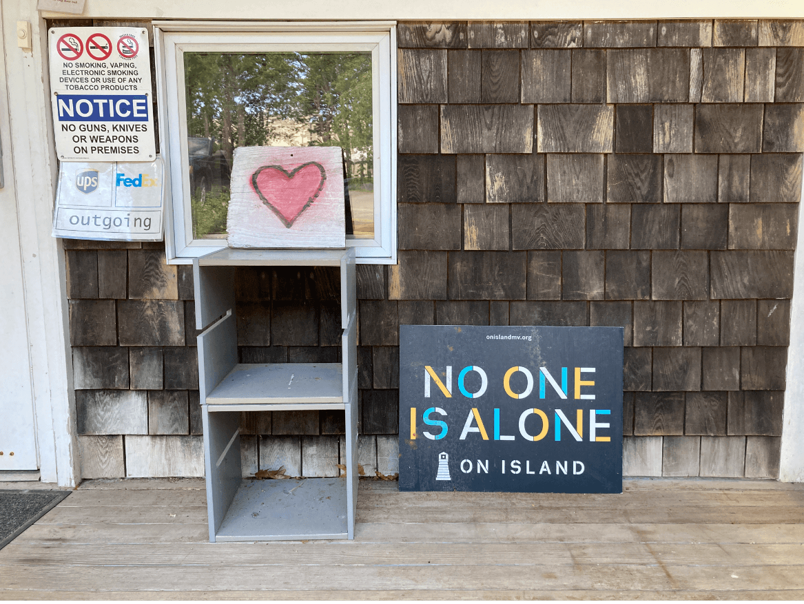 Martha’s Vineyard Newspaper Lists 50 Job Ads Despite Claims of No Work on Island