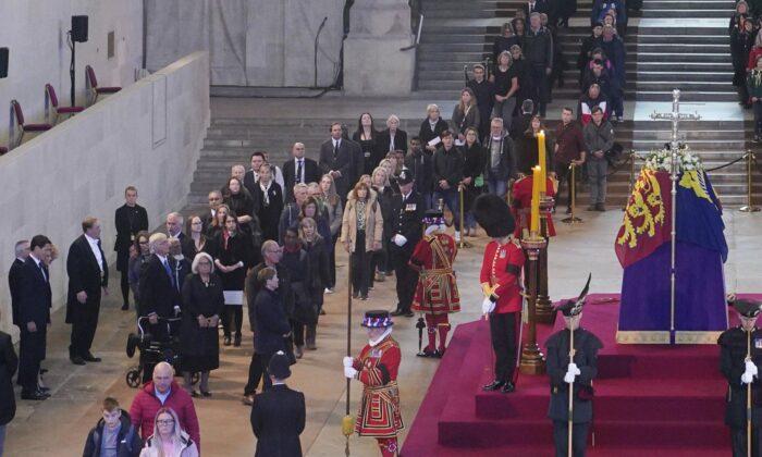 Prime Minister Justin Trudeau Attends Queen’s Lying-in-State, Meets King Charles III