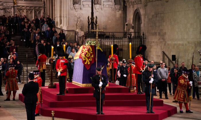 A Quarter of a Million People Filed Past Queen’s Coffin in London to Pay Last Respects