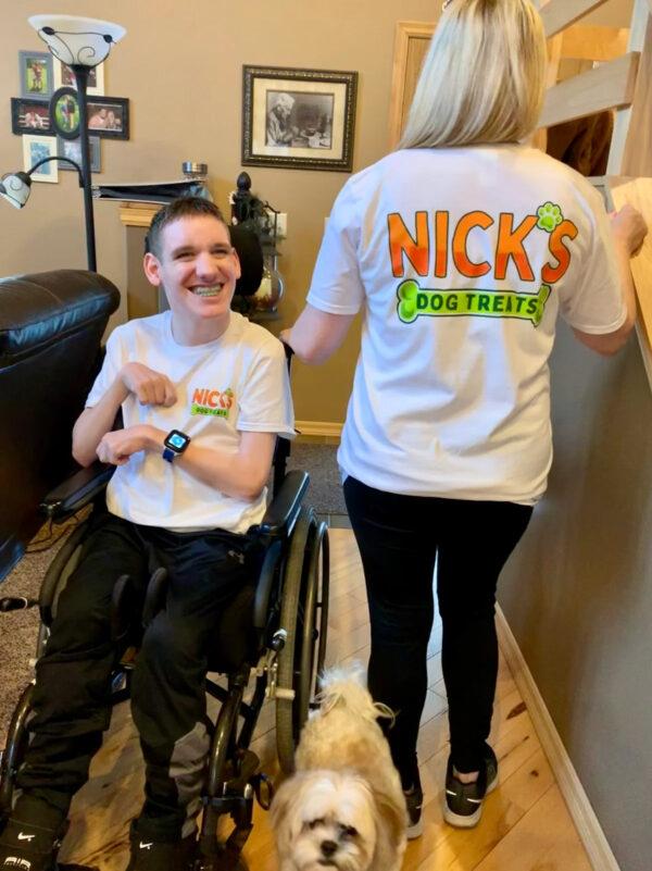 Nick Napolitano and his mother, Jennifer Hinze, show off their "Nick’s Dog Treats" T-shirts. (Courtesy of Jennifer Hinze)