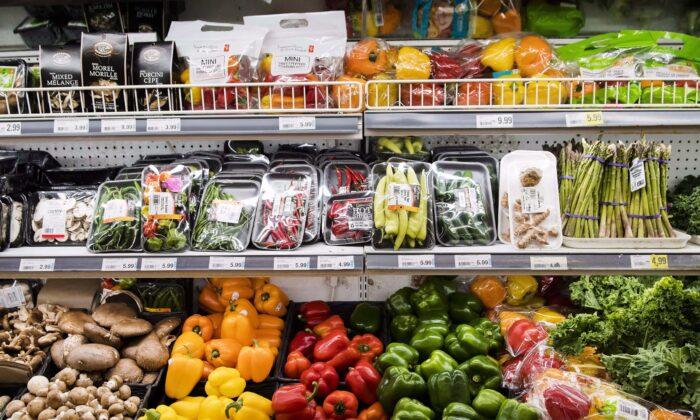 24 Percent of Canadians Are Buying Less Food Due to Rising Inflation: Report
