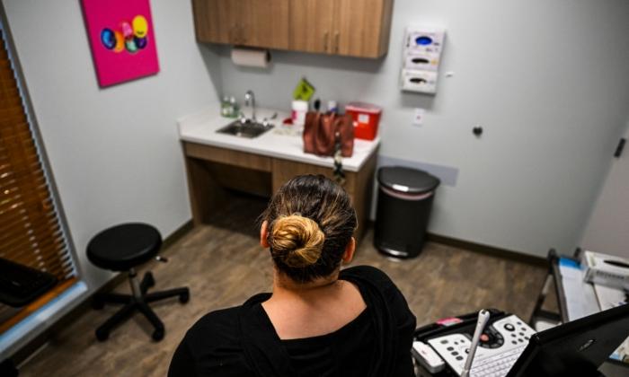 Florida Abortion Clinic Fined $193,000 for Terminating Pregnancies Without a 24-Hour Waiting Period