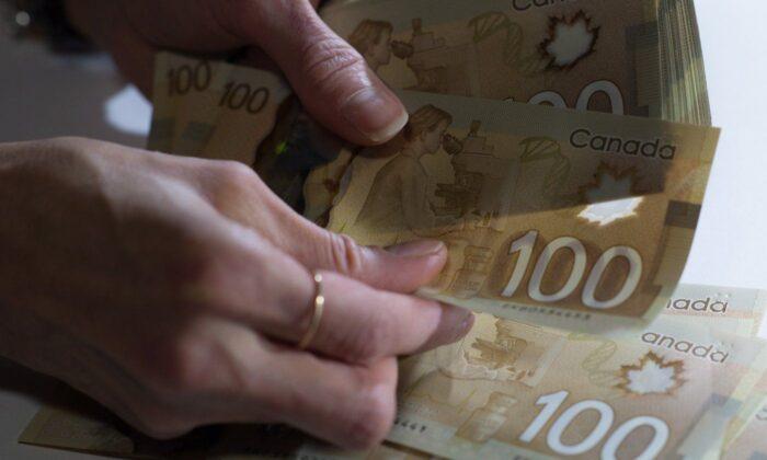 Government Interest Payments Will Cost Taxpayers More Than $1,300 per Person in 2022–23: Study