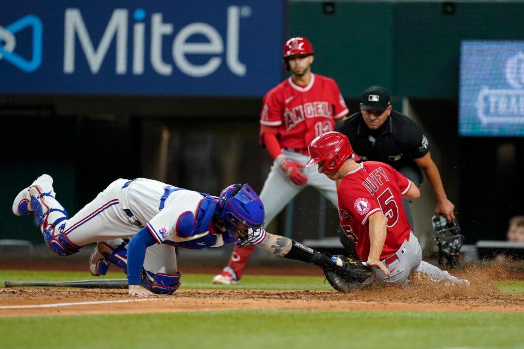 Angels Beat Rangers 5–2 Despite Texas’ Triple Play