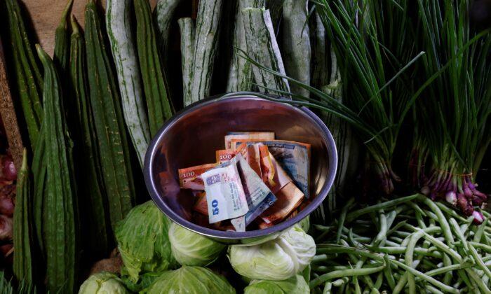 Sri Lanka Inflation Rate Surges to 70.2 Percent in August