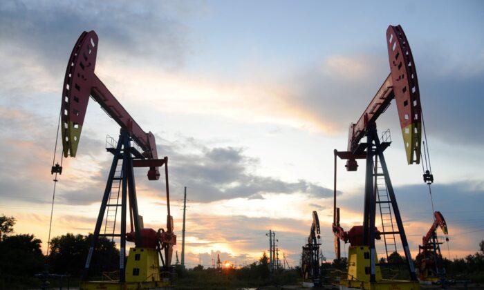 Oil Prices Climb as Markets Focus on Supply Tightness