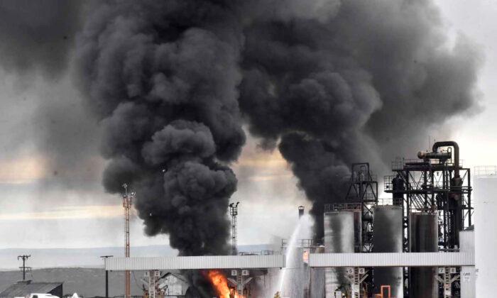 Fire in Argentina Refinery Kills 3