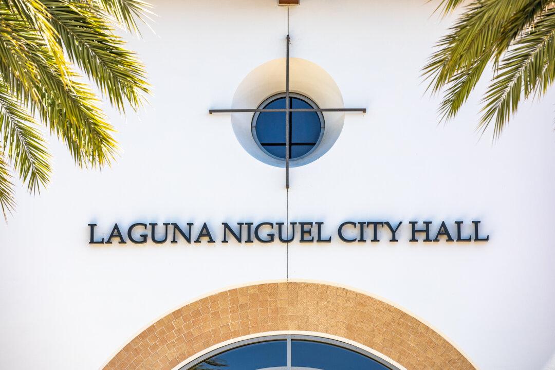 Former Mayor Resigns From Laguna Niguel City Council