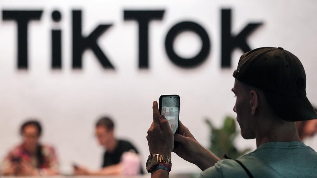 Snap CEO Attributes TikTok Success to 'Billions and Billions of Dollars' Spent by Communist China
