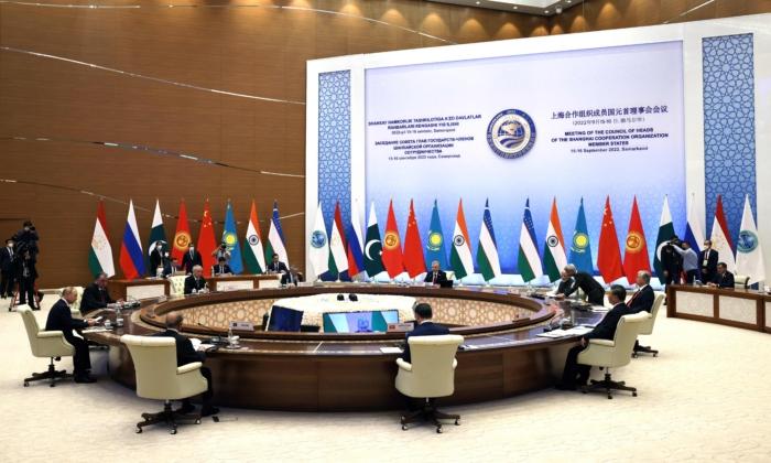 Ukraine Crisis Looms Large at Eurasia Summit