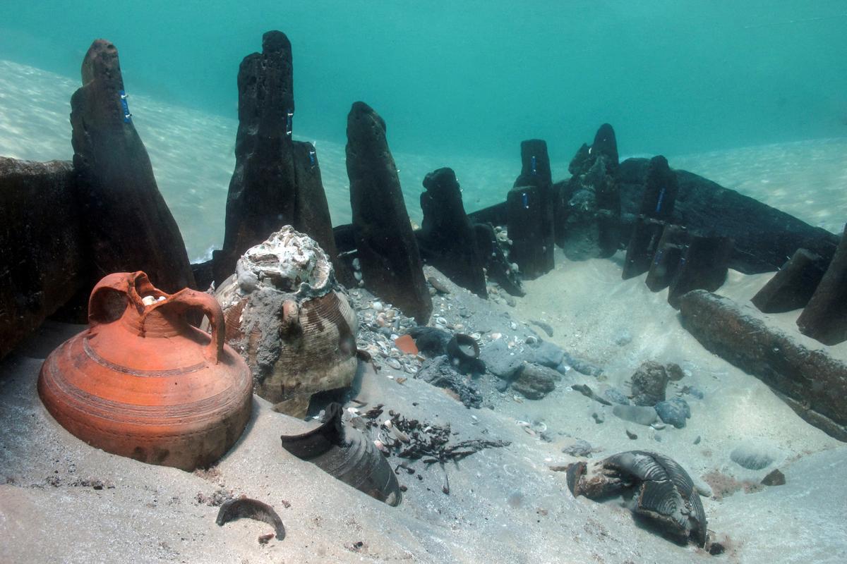 Artifacts comprised of various cargos from all over the Mediterranean were found in the shipwreck. (Reuters/Amir Yurman)