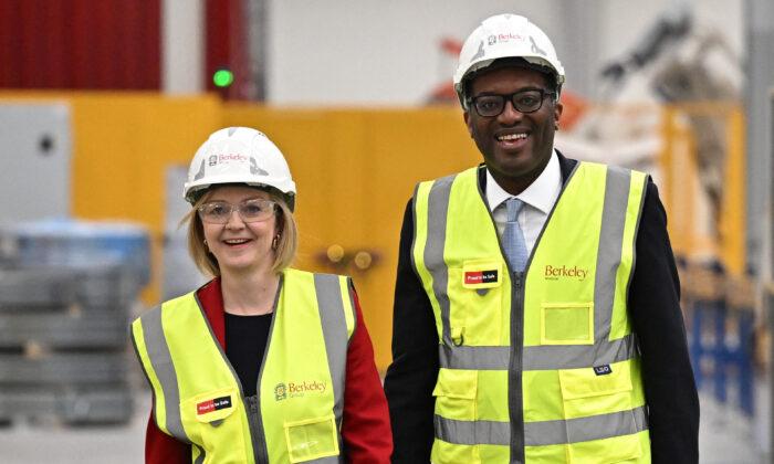 Ex-Chancellor Kwarteng Says He Warned Truss Over Pace of UK Economic Reforms