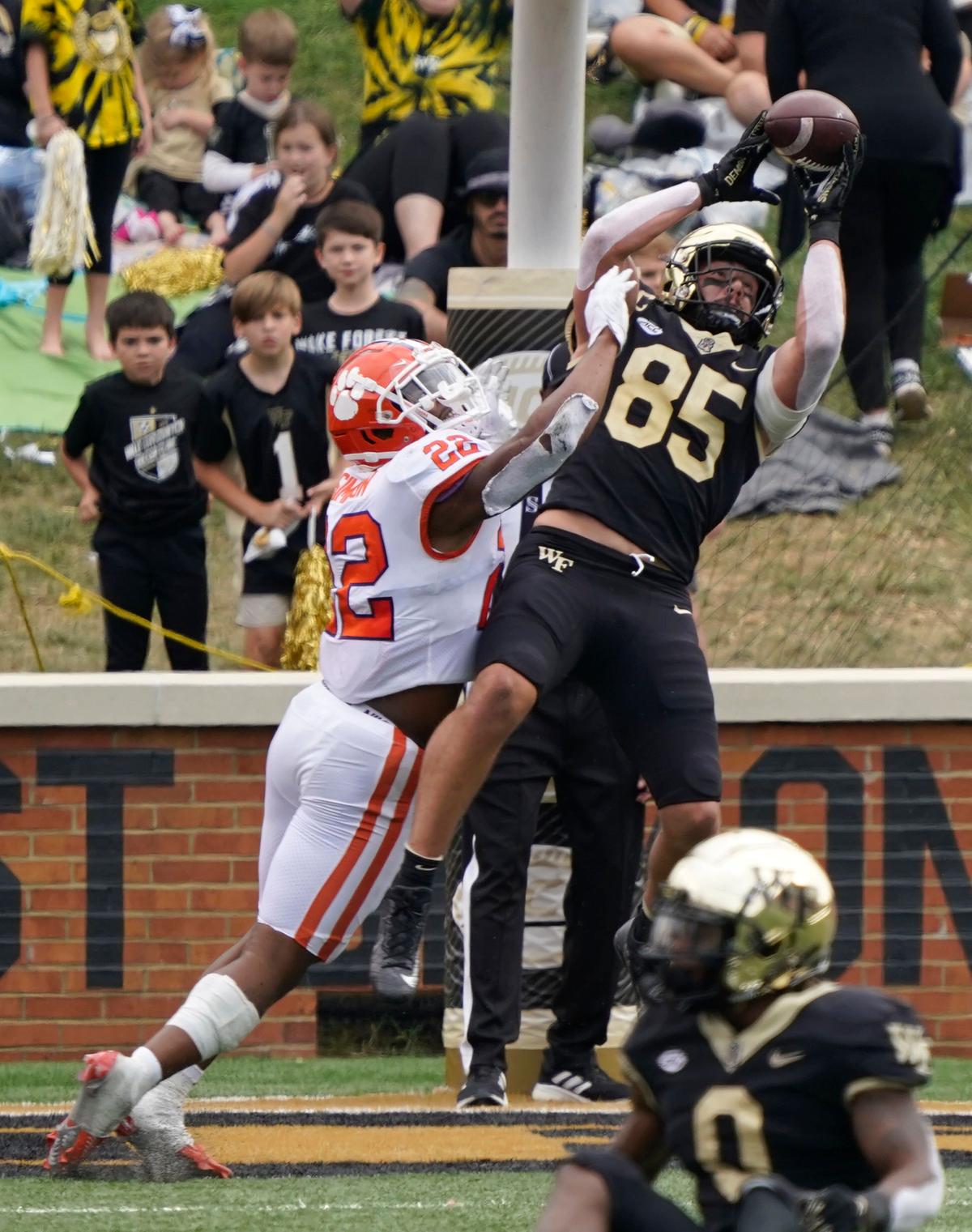 No. 5 Clemson Hangs On, Tops No. 21 Wake Forest 51–45 in 2OT
