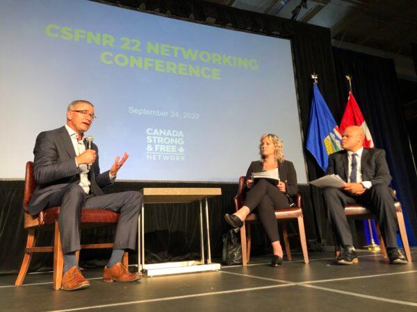 UCP leadership candidate Travis Toews (L) speaks at the Canada Strong and Free Regional Networking Conference 2022 in Red Deer, Alberta, on Sept. 24, 2022. (Noé Chartier/The Epoch Times)