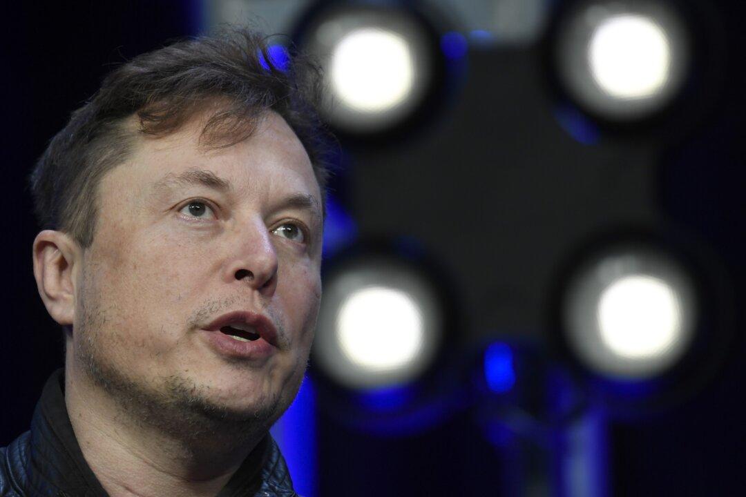 Elon Musk Urges Americans to Vote Republican to Ease Democrat Grip on Power