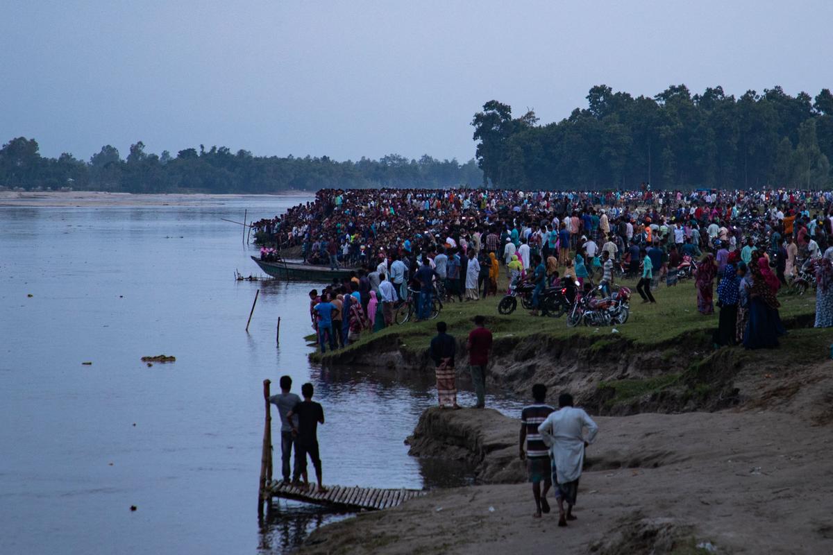 Bangladesh Ferry Disaster Death Toll Climbs to 61