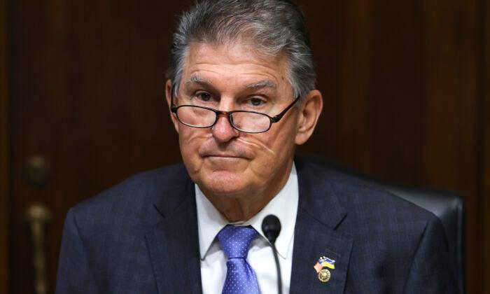 Manchin Vows to Push Back Against 'Radical Climate Agenda' Implemented Through Inflation Reduction Act