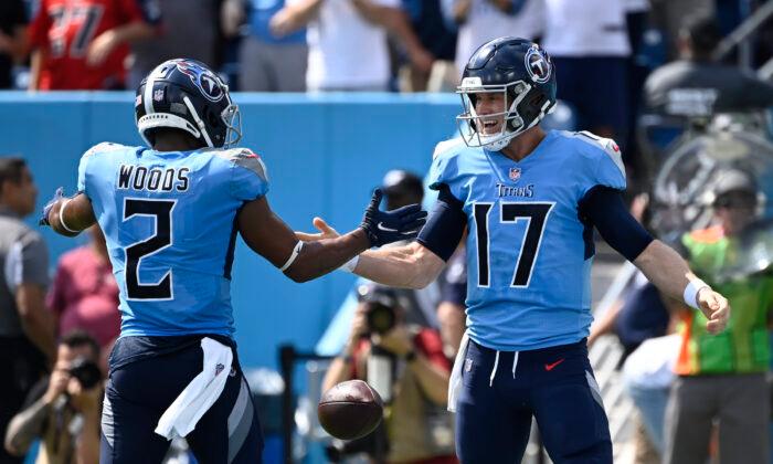 Titans Never Trail in Keeping Raiders Winless With 24–22 Win