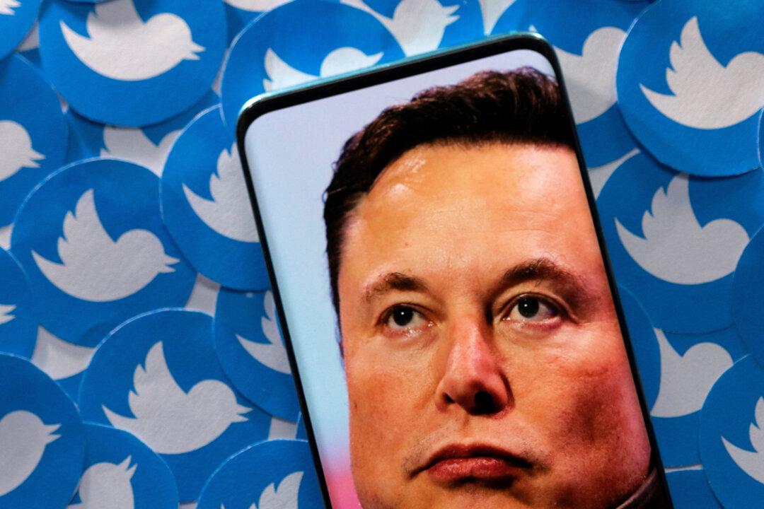 Tesla CEO Elon Musk Faces Trial in Shareholder Case Over Tweets in 2018