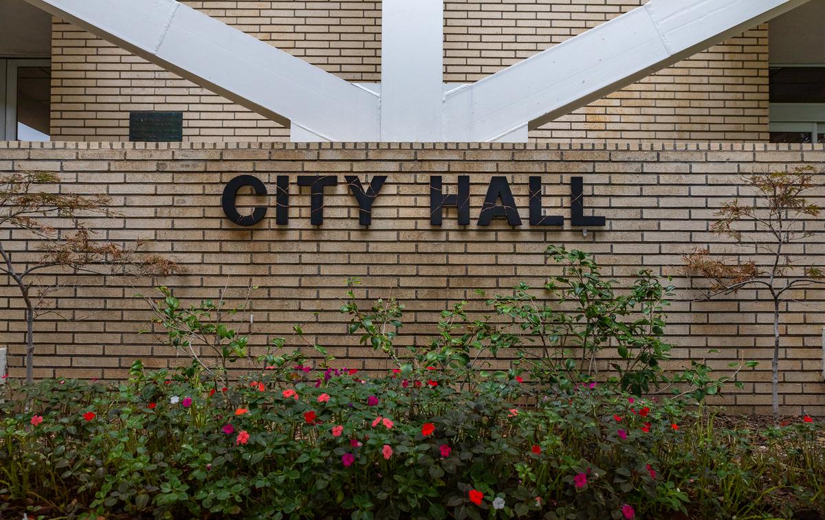 Local Activist Runs for Costa Mesa City Council