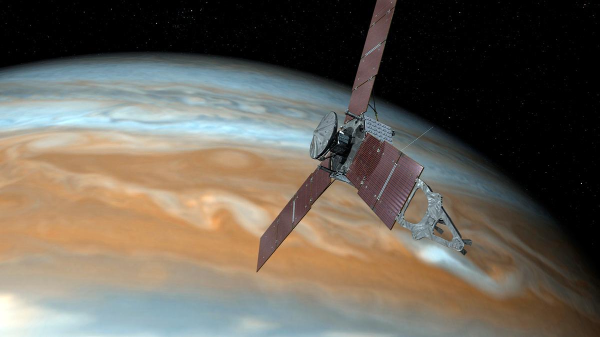 NASA Spacecraft Buzzes Jupiter Moon Europa, Closest in Years