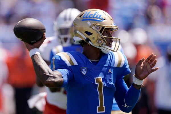 UCLA quarterback Dorian Thompson-Robinson passes during the first half of an NCAA college football game against Bowling Green in Pasadena, Calif., on Sept. 3, 2022. (Mark J. Terrill/AP Photo)