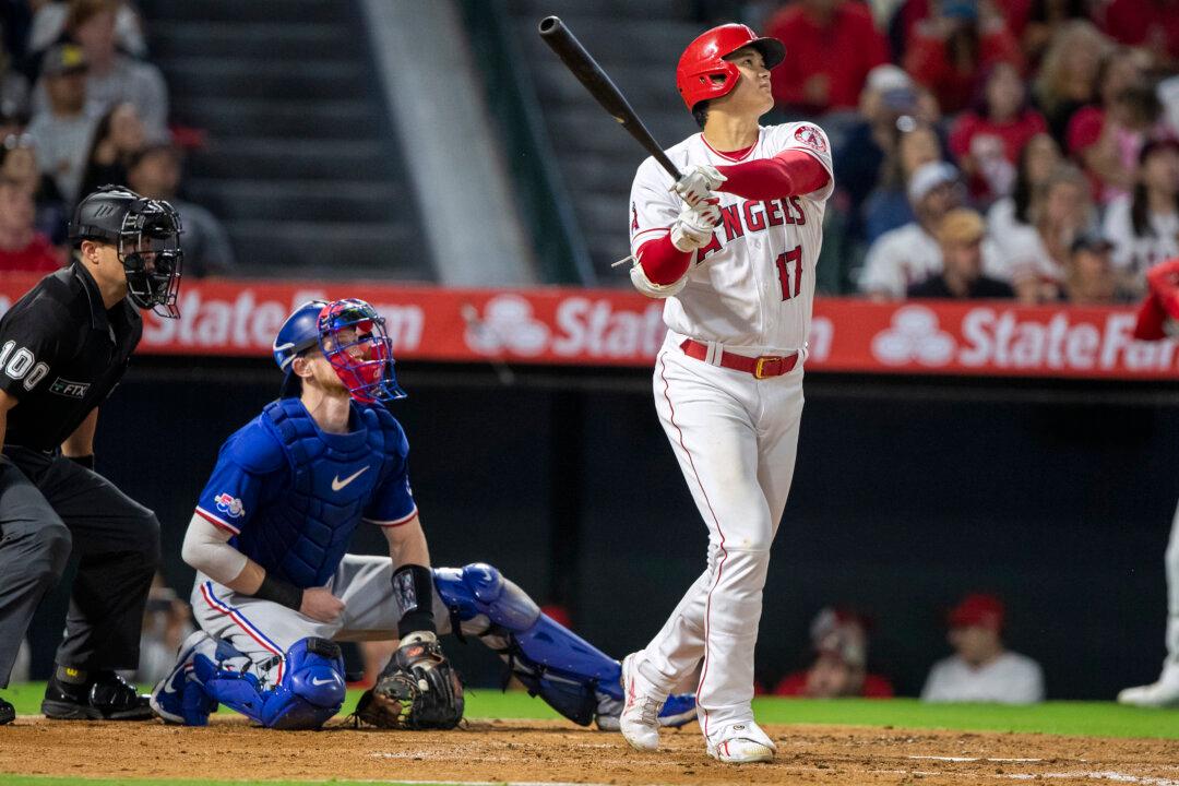 Detmers Pitches Angels Past Rangers 4–1 for 5th Straight Win