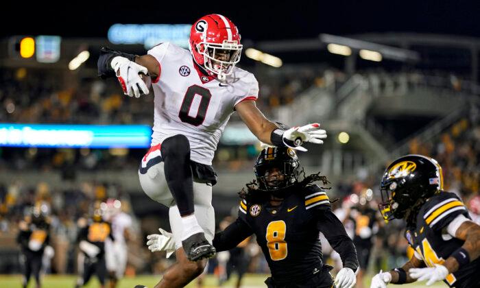 Top 25 Roundup: No. 1 Georgia Has to Rally in 4th Quarter