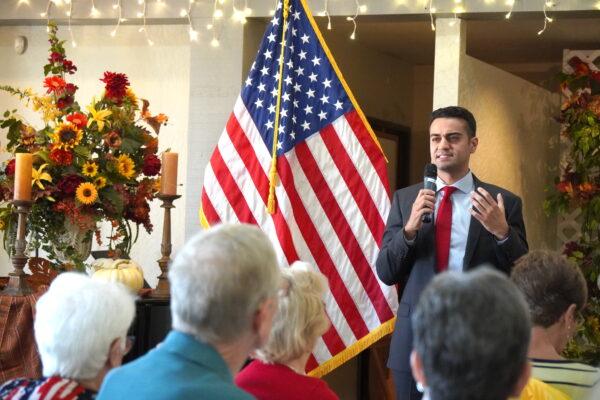 Abe Hamadeh, the Republican candidate in Arizona for attorney general, speaks about the challenges facing the GOP going into the Nov. 8 election during a gathering in Sun City, Ariz., on Oct. 1, 2022. (Allan Stein/The Epoch Times)