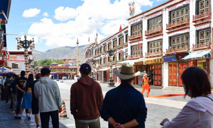 Five Suicides in Tibet Due to ‘Extreme Hardship’ in Lockdown: Report