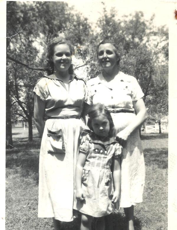 Ora Hopkins Brunson (R), the author’s grandmother, with her daughter Katherine (author’s aunt) and Katherine’s eldest, Nora, during the late 1940s. (Courtesy of Randy Brunson)