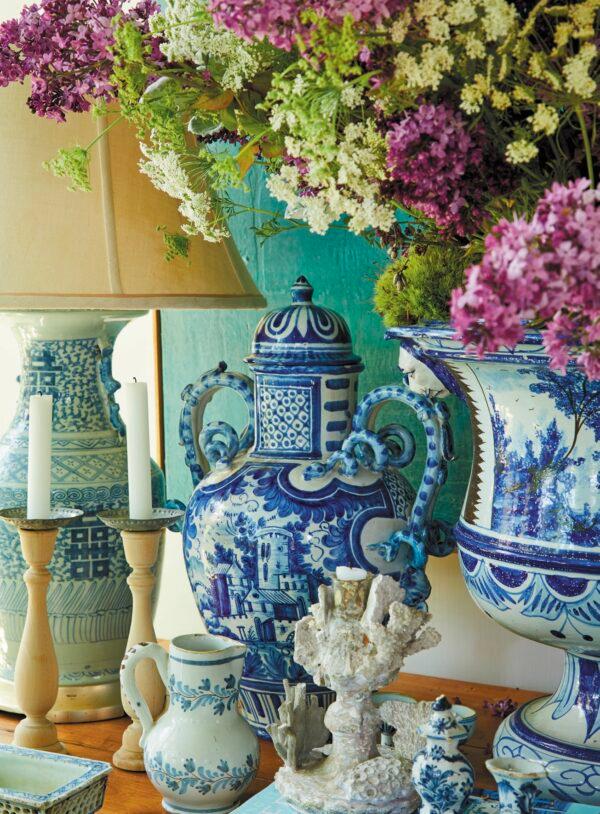 Kincaid’s collection of porcelain accentuates the cottage’s New England design. (Miguel Floes-Vianna)