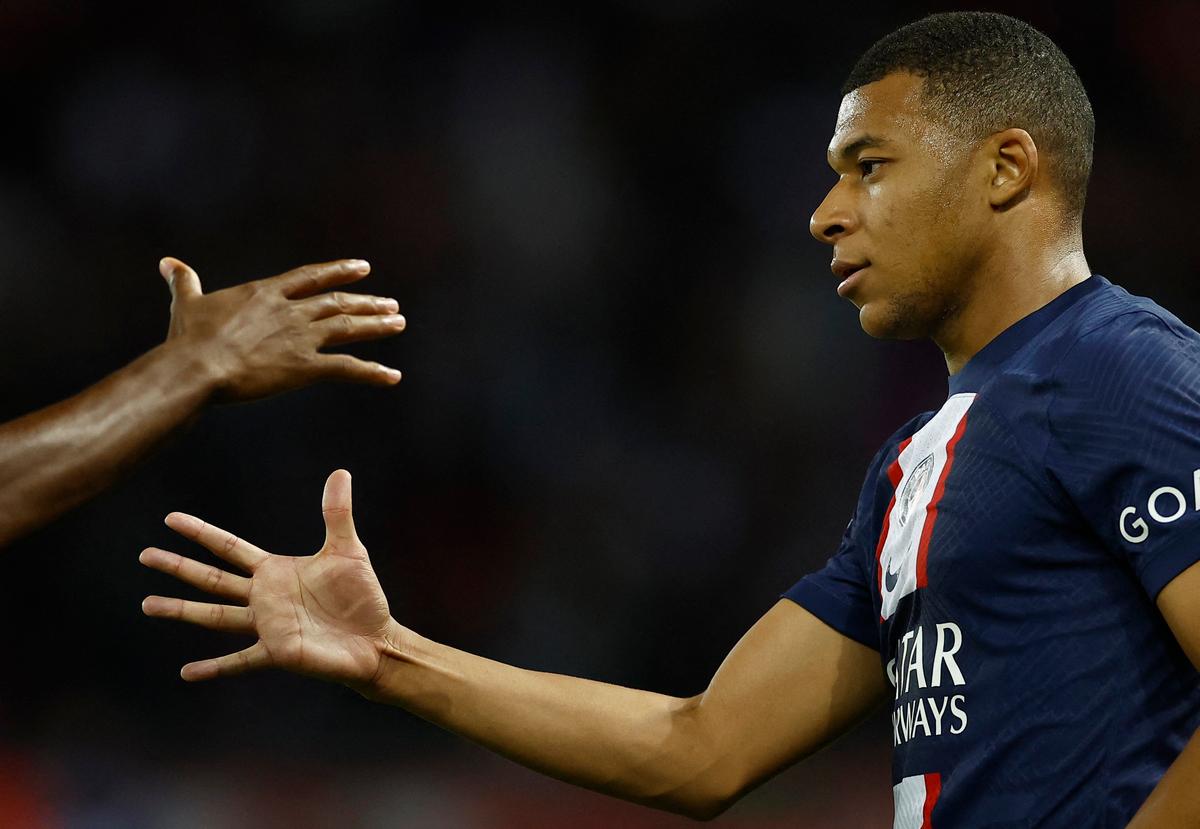 PSG’s Mbappe Beats Messi and Ronaldo to Top Forbes Rich List