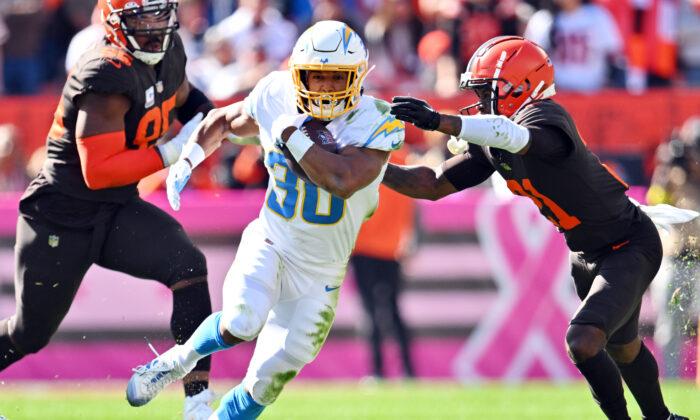 Chargers Hang on to Beat Browns 30–28 After Coach’s Gamble