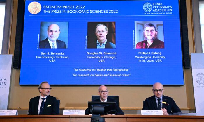 3 Economists, Including Former Fed Chair Bernanke, Win Nobel Prize