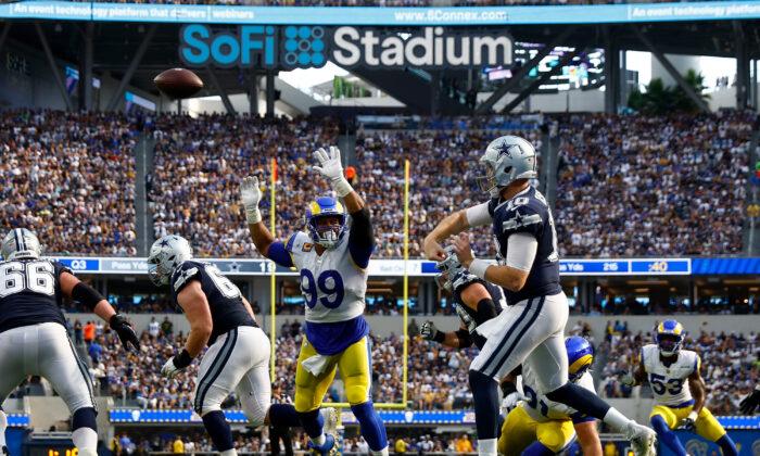 Dominant D Puts Cowboys Past Rams 22–10 for 4th Straight Win