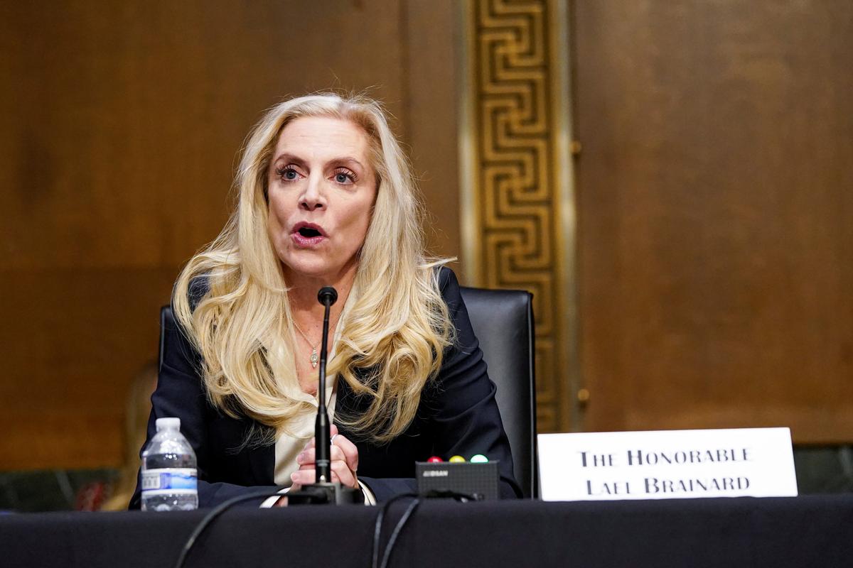 Fed’s Brainard Says Rates to Stay Restrictive, but Attentive to Risks