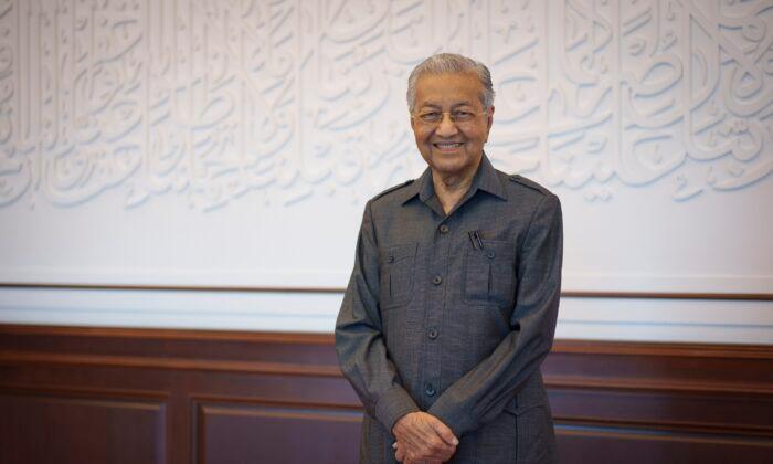 Malaysia’s Mahathir, 97, to Run in General Elections