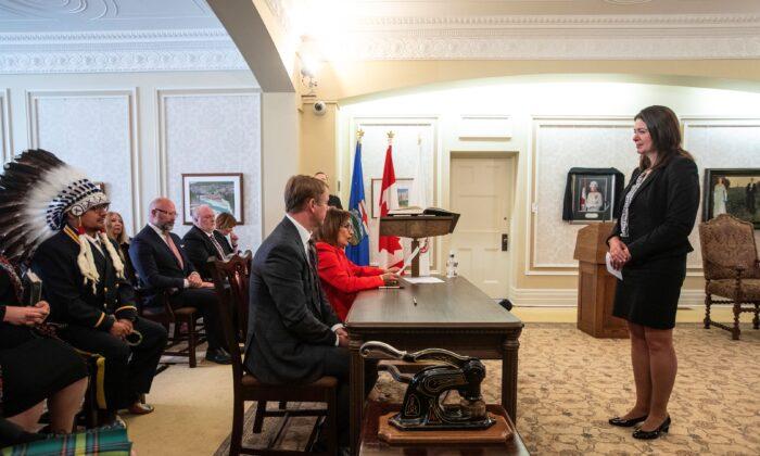 Danielle Smith Sworn In as Alberta’s 19th Premier