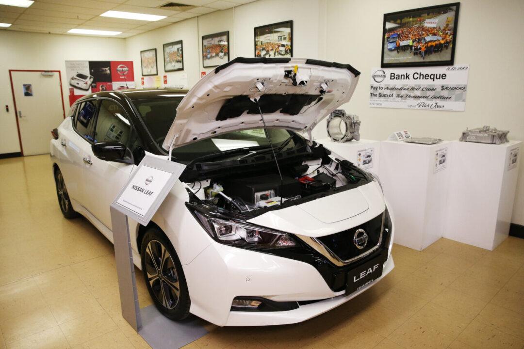 Electric Vehicles Spark Rush to Train 100,000 Australian Mechanics