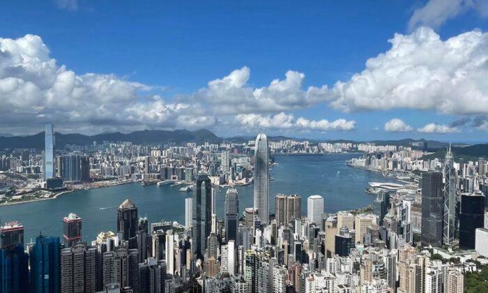 Hong Kong Property Market Crisis Deepens as Negative Equity Cases Hit 19-Year High