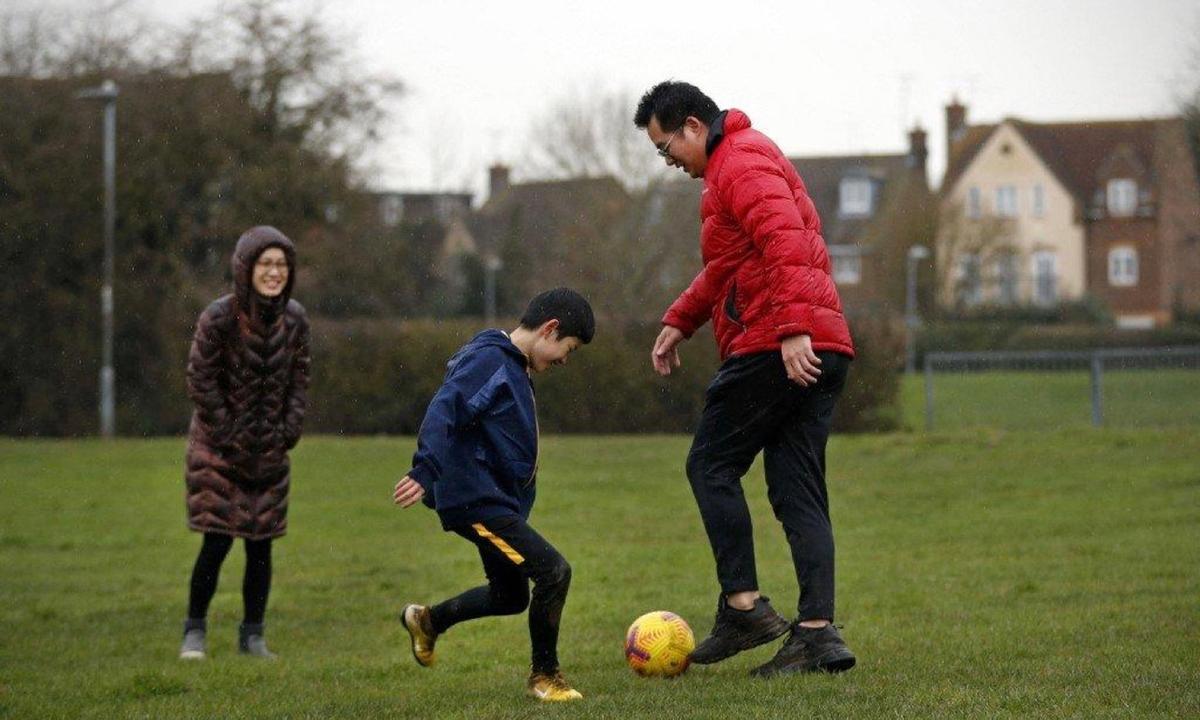 UK Survey: HK Immigrants Are Settling Well Overall